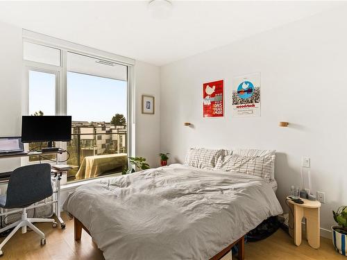 507-369 Tyee Rd, Victoria, BC - Indoor Photo Showing Bedroom