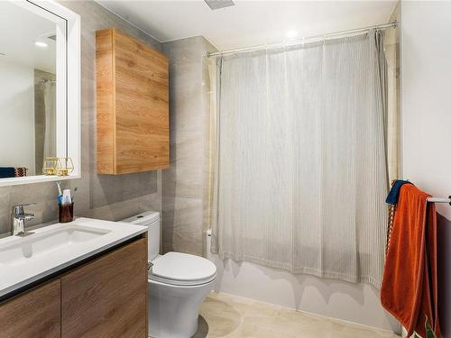 507-369 Tyee Rd, Victoria, BC - Indoor Photo Showing Bathroom