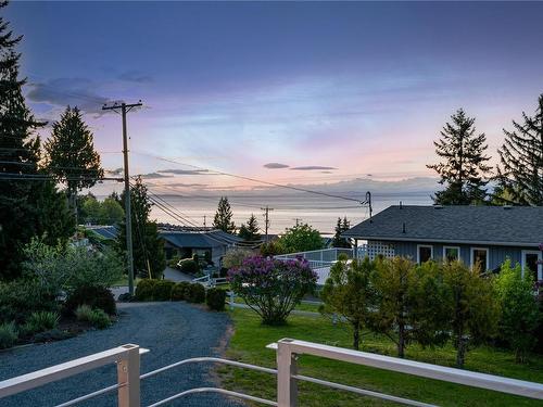 661 Belyea Rd, Qualicum Beach, BC 