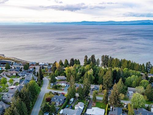 661 Belyea Rd, Qualicum Beach, BC 