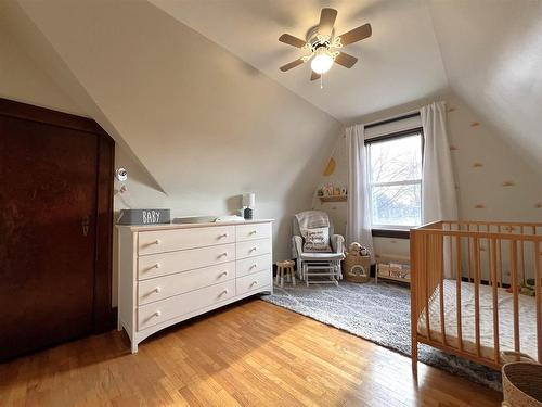 1401 Cuthbertson Place, Thunder Bay, ON - Indoor Photo Showing Bedroom