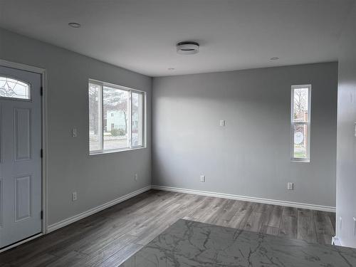 61 Stevens Avenue, Marathon, ON - Indoor Photo Showing Other Room