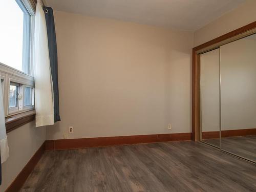 502 Mary Street E, Thunder Bay, ON - Indoor Photo Showing Other Room