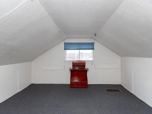 3250 Wilroy Avenue, Thunder Bay, ON - Indoor Photo Showing Other Room