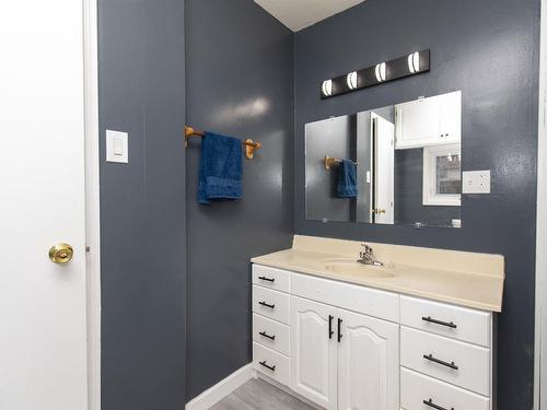 3250 Wilroy Avenue, Thunder Bay, ON - Indoor Photo Showing Bathroom