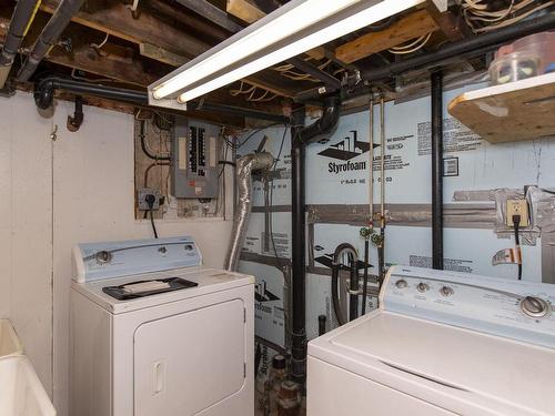 3250 Wilroy Avenue, Thunder Bay, ON - Indoor Photo Showing Laundry Room