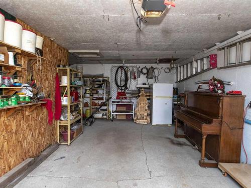 3250 Wilroy Avenue, Thunder Bay, ON - Indoor Photo Showing Garage