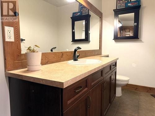 880 Dogwood Drive Unit# 105, Kimberley, BC - Indoor Photo Showing Bathroom