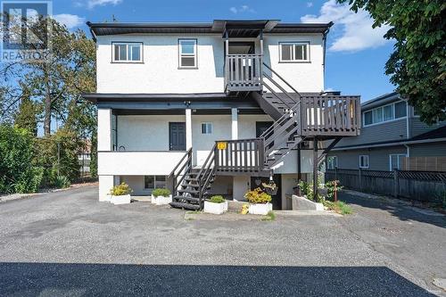 7365 Canada Way, Burnaby, BC - Outdoor With Facade