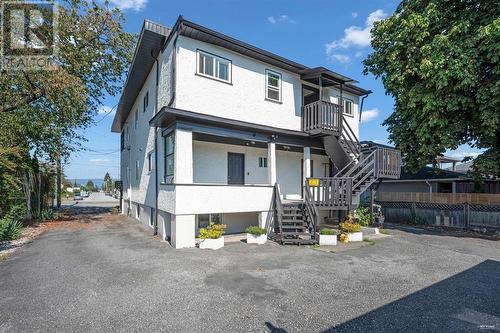 7365 Canada Way, Burnaby, BC - Outdoor