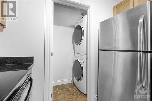 323 Winona Avenue Unit#103, Ottawa, ON - Indoor Photo Showing Laundry Room