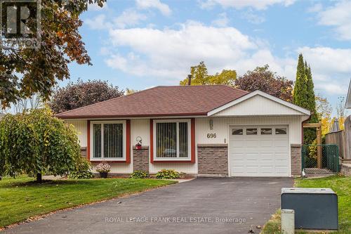 696 Down Crescent, Oshawa (Donevan), ON - Outdoor With Facade