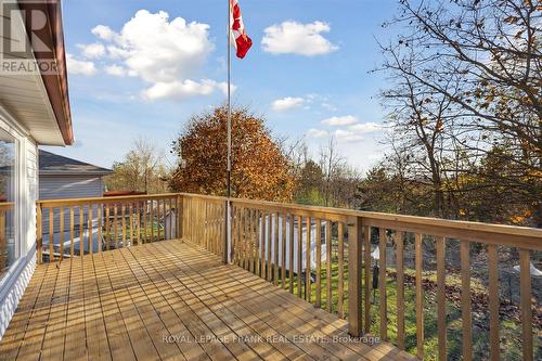 696 Down Crescent, Oshawa (Donevan), ON - Outdoor With Deck Patio Veranda