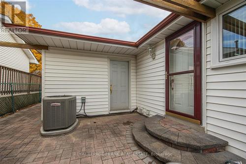 696 Down Crescent, Oshawa (Donevan), ON - Outdoor With Exterior