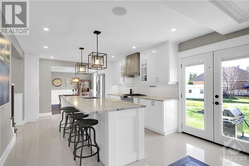 1598 Shauna Crescent, Ottawa, ON - Indoor Photo Showing Kitchen With Upgraded Kitchen