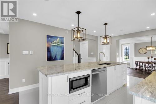 1598 Shauna Crescent, Ottawa, ON - Indoor Photo Showing Kitchen With Double Sink With Upgraded Kitchen