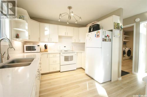 5007 Strathcona Avenue, Corman Park Rm No. 344, SK - Indoor Photo Showing Kitchen With Double Sink