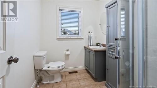 9 Berry, Moncton, NB - Indoor Photo Showing Bathroom