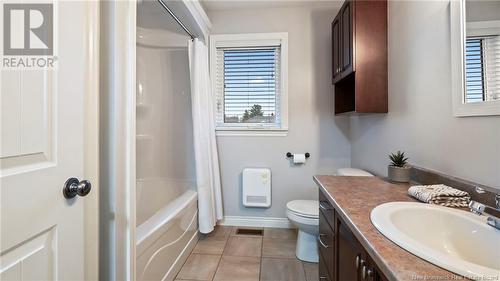 9 Berry, Moncton, NB - Indoor Photo Showing Bathroom