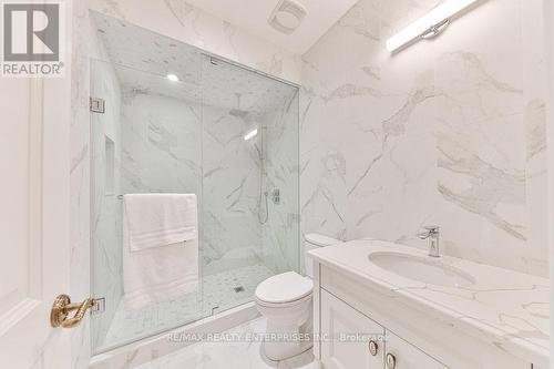 1511 Broadmoor Avenue, Mississauga, ON - Indoor Photo Showing Bathroom