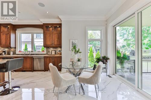 1511 Broadmoor Avenue, Mississauga, ON - Indoor Photo Showing Dining Room