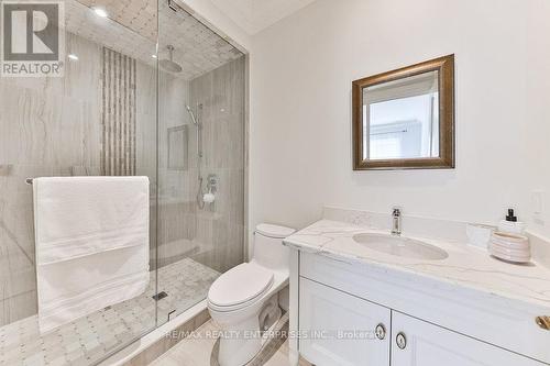 1511 Broadmoor Avenue, Mississauga, ON - Indoor Photo Showing Bathroom