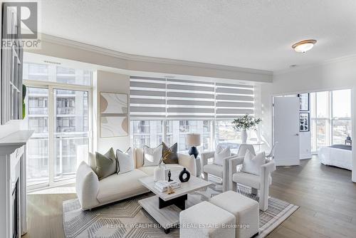 1105 - 2067 Lake Shore Boulevard W, Toronto, ON - Indoor Photo Showing Living Room