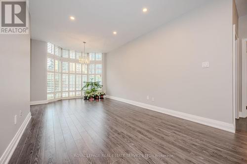 108 - 2511 Lakeshore Road W, Oakville, ON - Indoor