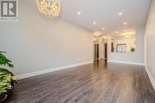 108 - 2511 Lakeshore Road W, Oakville, ON - Indoor Photo Showing Other Room