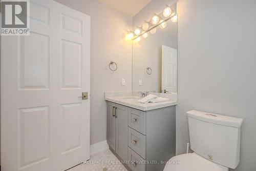 108 - 2511 Lakeshore Road W, Oakville, ON - Indoor Photo Showing Bathroom