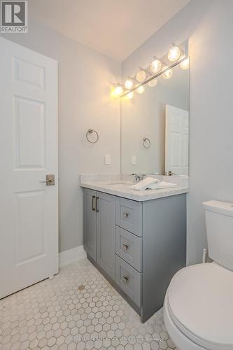 108 - 2511 Lakeshore Road W, Oakville, ON - Indoor Photo Showing Bathroom