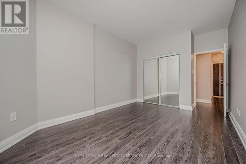 108 - 2511 Lakeshore Road W, Oakville, ON - Indoor Photo Showing Other Room