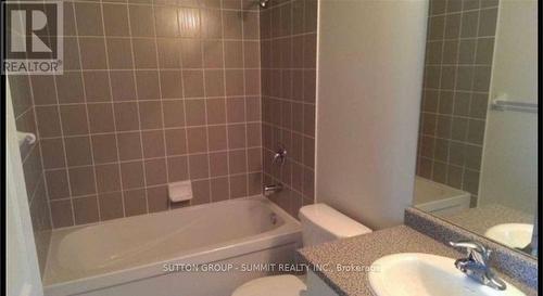 501 - 339 Rathburn Road W, Mississauga, ON - Indoor Photo Showing Bathroom