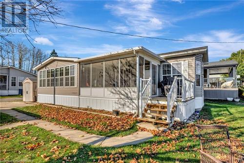 673 Brant-Waterloo Road Unit# 302, Ayr, ON - Outdoor