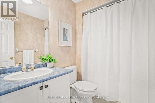 1368 Brookstar Drive, Oakville, ON - Indoor Photo Showing Bathroom