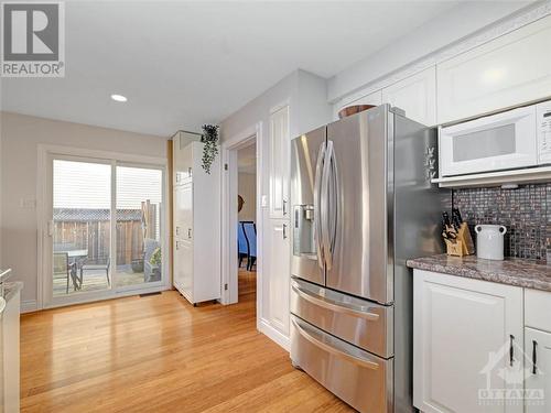 53 Saddlehorn Crescent, Kanata, ON - Indoor Photo Showing Kitchen