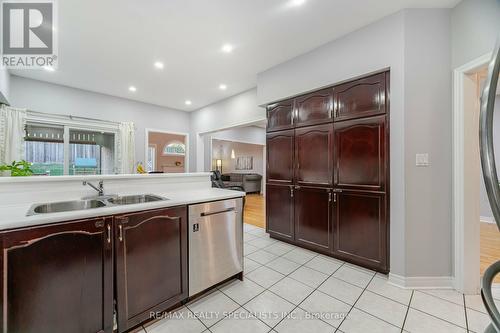 7565 Doverwood Drive, Mississauga, ON - Indoor Photo Showing Kitchen With Double Sink