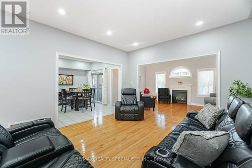 7565 Doverwood Drive, Mississauga, ON - Indoor Photo Showing Living Room With Fireplace