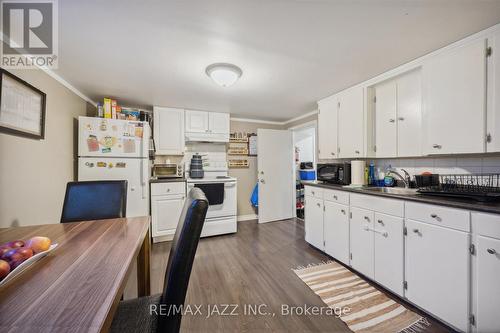 256 Baldwin Street, Oshawa (Donevan), ON - Indoor Photo Showing Kitchen