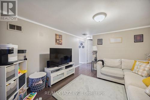 256 Baldwin Street, Oshawa (Donevan), ON - Indoor Photo Showing Living Room