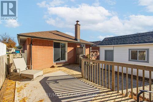 256 Baldwin Street, Oshawa (Donevan), ON - Outdoor With Deck Patio Veranda With Exterior