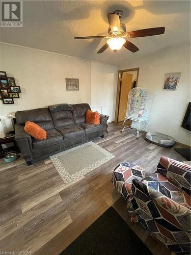 596101 Highway 59 Unit# 106, East Zorra Tavistock, ON - Indoor Photo Showing Living Room