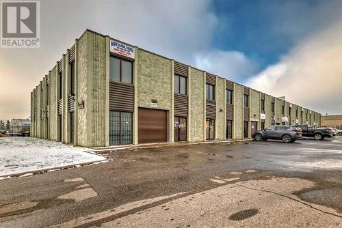 209, 1829 54 Street Se, Calgary, AB 