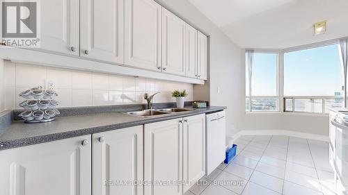 3036 - 68 Corporate Drive, Toronto, ON - Indoor Photo Showing Kitchen With Double Sink