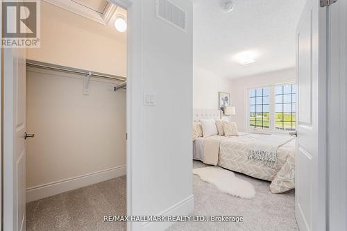 307 Swan Park Road, Markham, ON - Indoor Photo Showing Bedroom