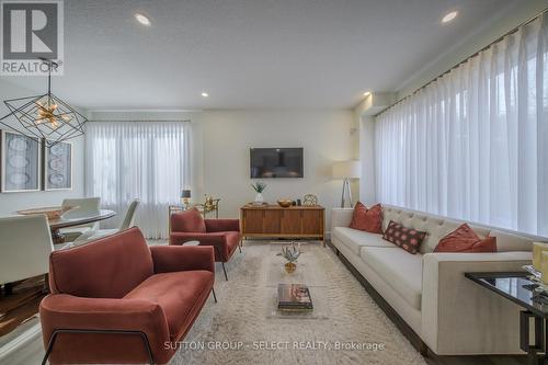 1 - 1195 Riverside Drive, London, ON - Indoor Photo Showing Living Room