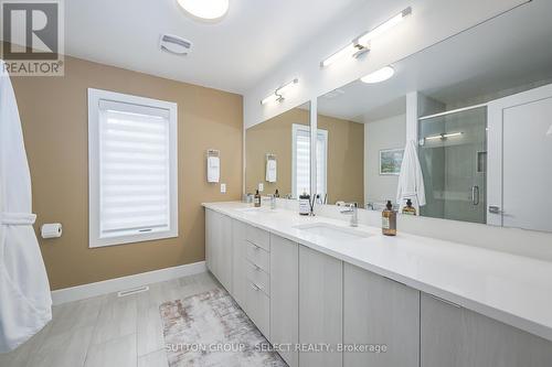 1 - 1195 Riverside Drive, London, ON - Indoor Photo Showing Bathroom