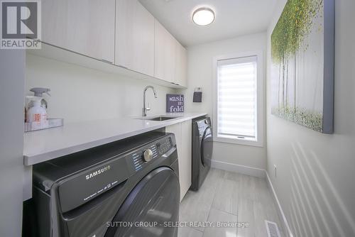 1 - 1195 Riverside Drive, London, ON - Indoor Photo Showing Laundry Room