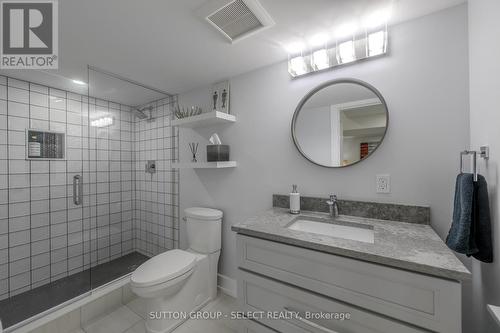 1 - 1195 Riverside Drive, London, ON - Indoor Photo Showing Bathroom