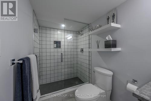 1 - 1195 Riverside Drive, London, ON - Indoor Photo Showing Bathroom